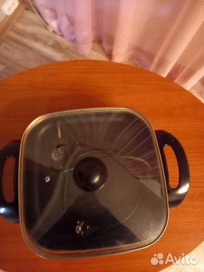 Электрическая большая сковорода