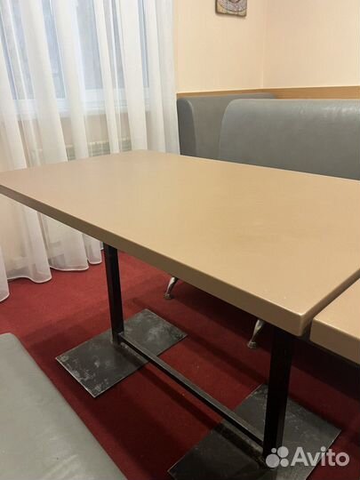 Кухонный стол