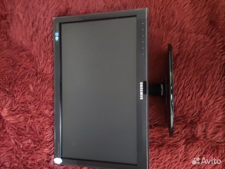 Монитор Samsung p2050