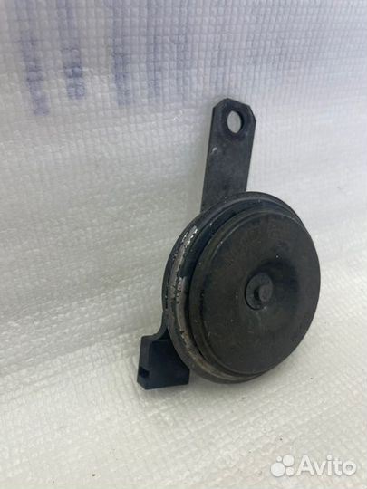 Сигнал звуковой передний левый Toyota Camry