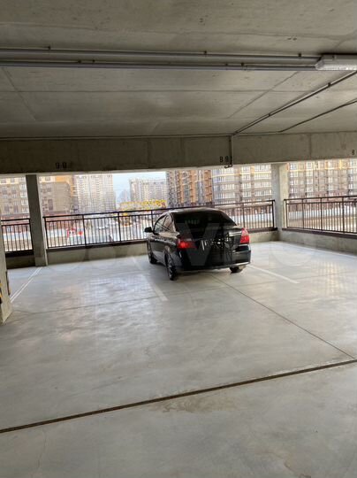 Машиноместо, 13 м²