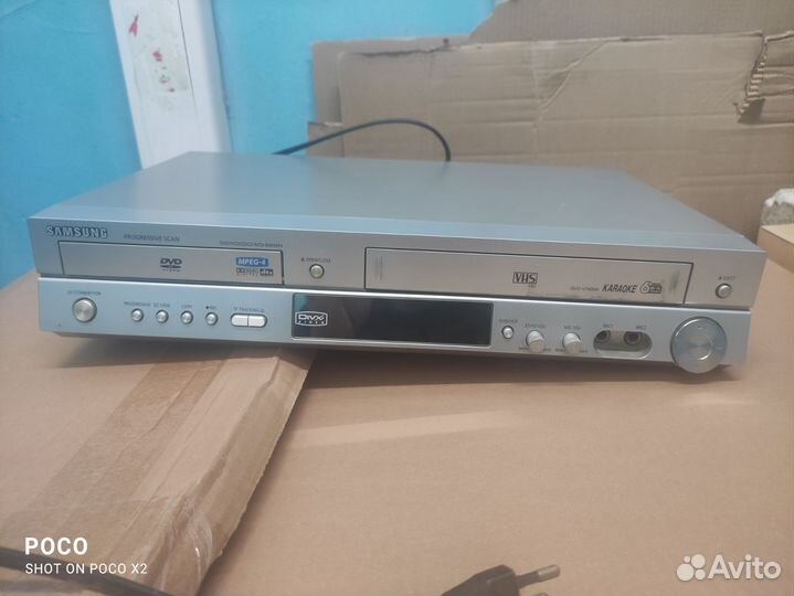Dvd плеер Samsung DVD-V7000K