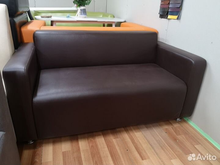 Диван для кафе, офиса, ресепшн