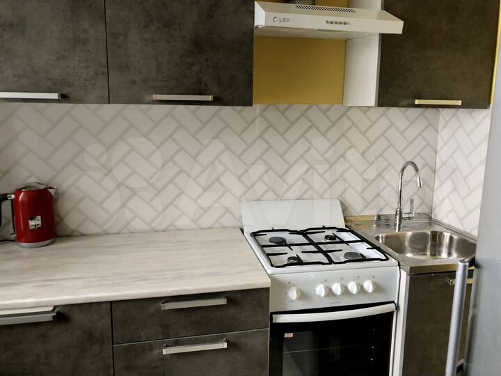 1-к. квартира, 43 м², 2/5 эт.