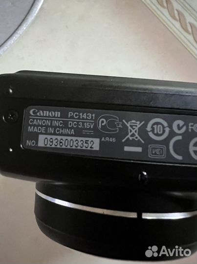 Компактный фотоаппарат Canon