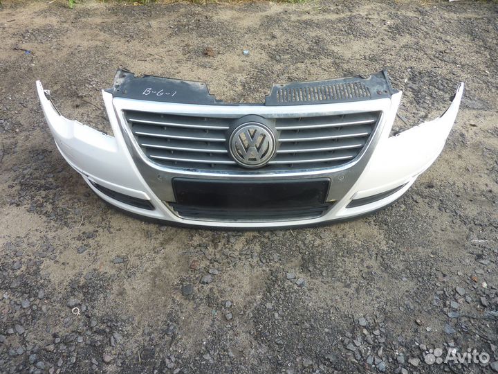 Бампер передний Volkswagen Passat B6 в сборе