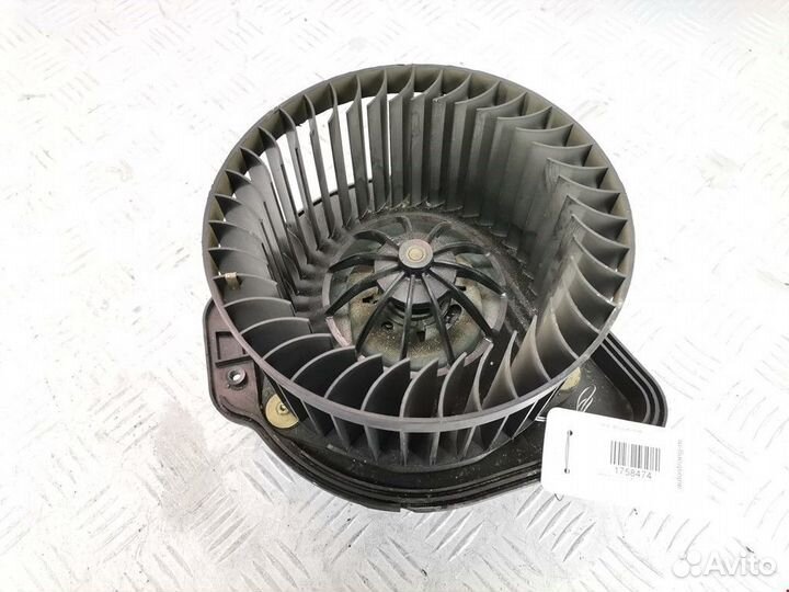 Моторчик печки Volvo S70 1999