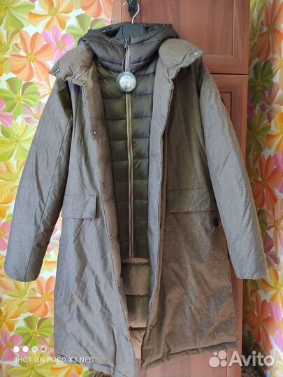Продам женский пуховик размер 52