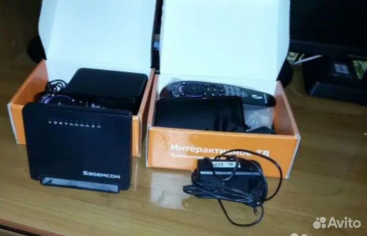 Роутер и приставка Ростелекома