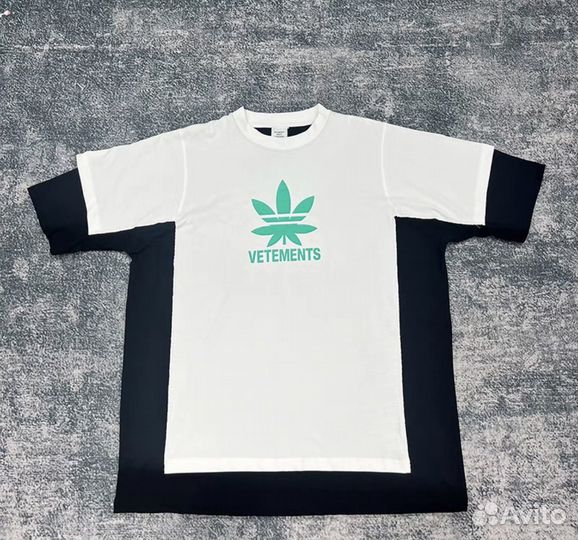 Футболка vetements