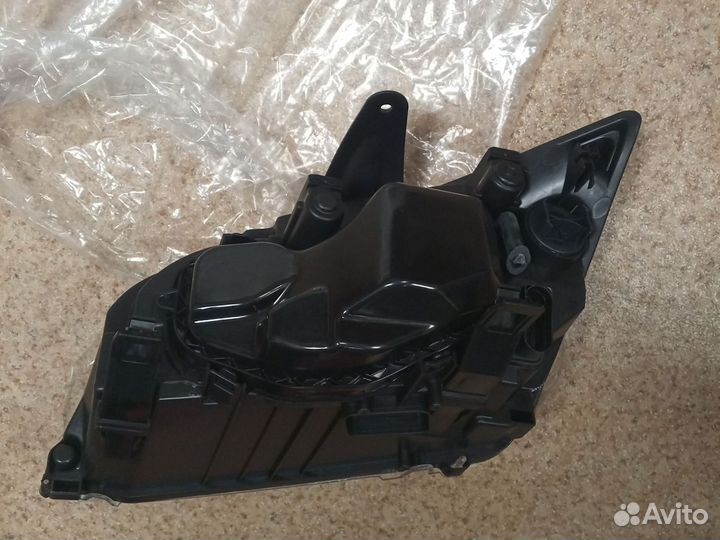 Фары ford focus 2 левая и правая