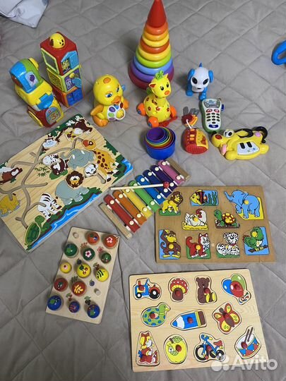 Развивающие игрушки пакетом