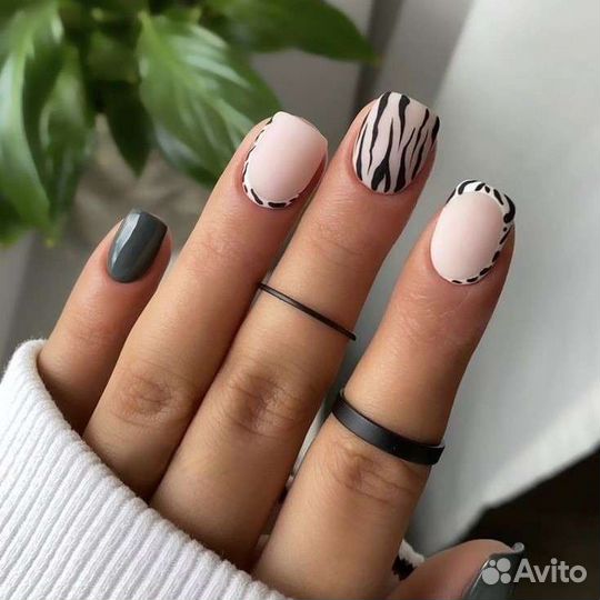 Наращивание ногтей, маникюр, педикюр м. Пражская