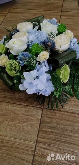 Цветочная композиция из роз