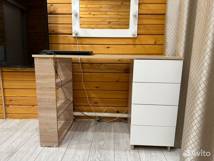 Письменный стол