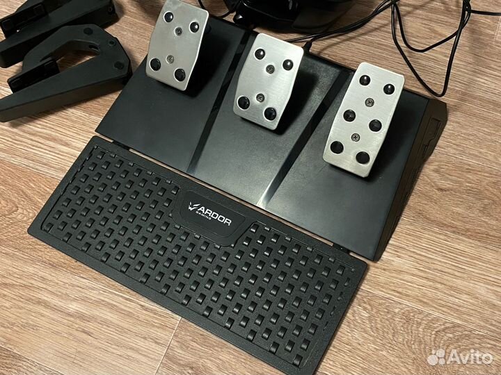 Ardor Gaming Silverstone руль