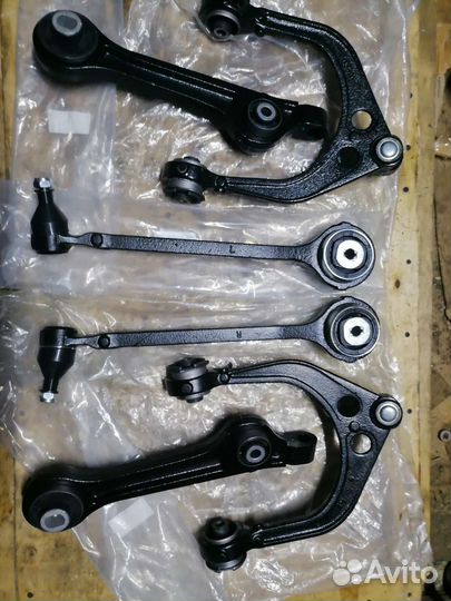 Комплект рычагов перед RWD chrysler 300C LD