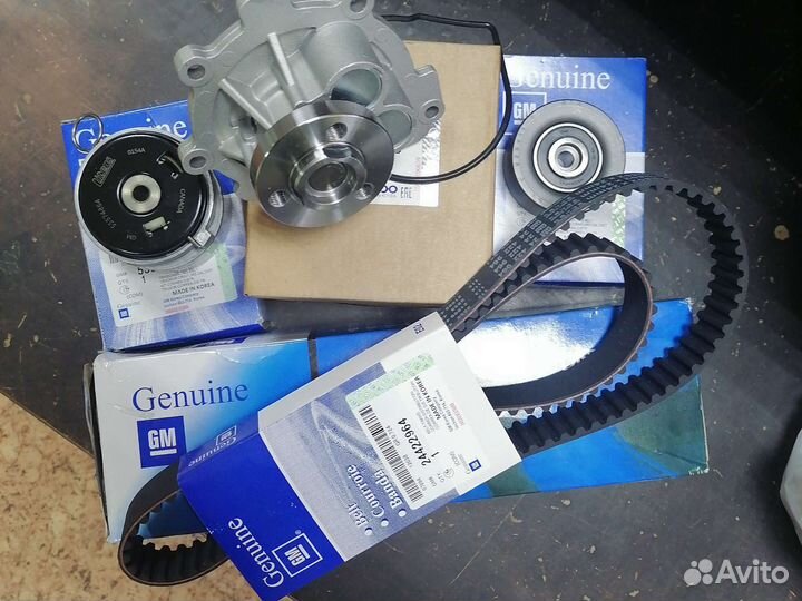 Грм помпа Opel 1.6 1.8 оригинал