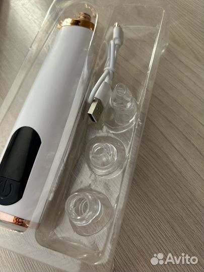 Ваакумный аппарат для чистки лица/пор