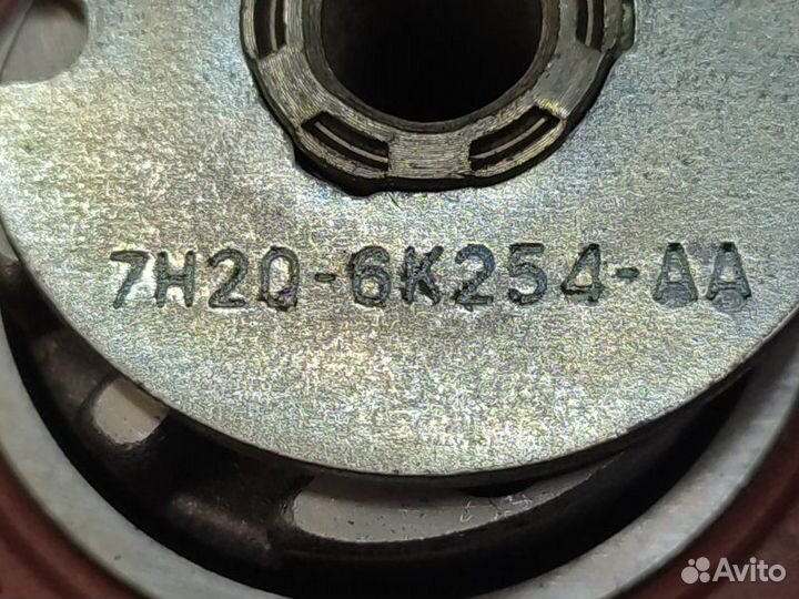 Ролик натяжной навесного оборудования Land Rover