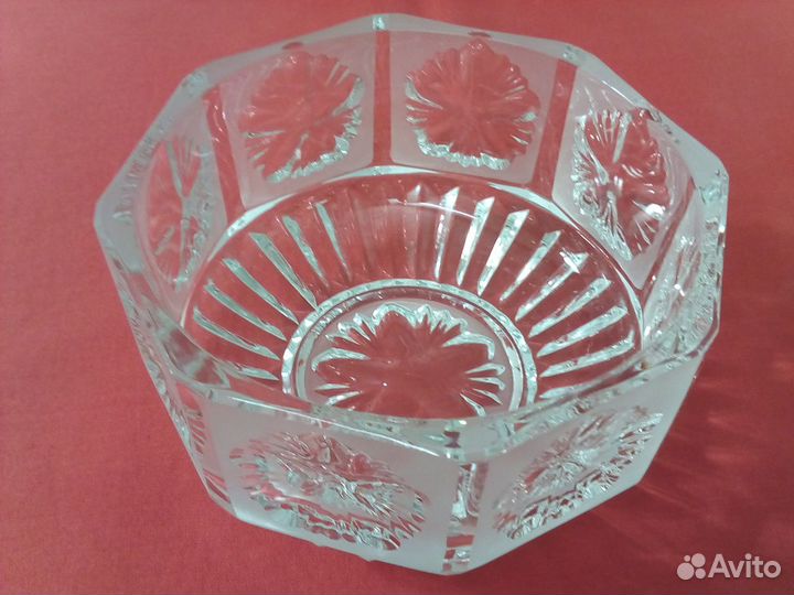 Хрустальные салатники\Высота 7см\Диаметры 8 и 15см
