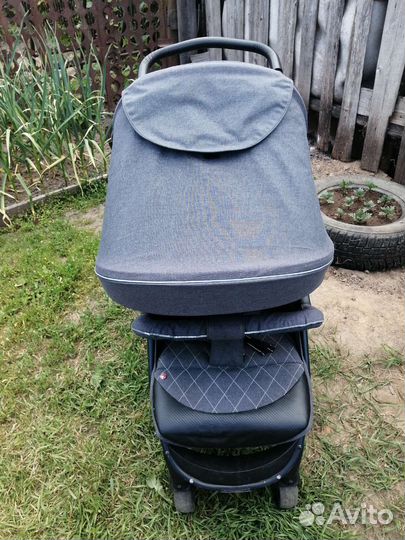 Летняя коляска фирмы carrello