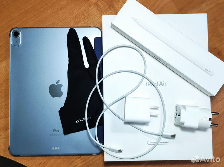 Apple iPad Air (4th Gen) + Apple Pencil (2nd Gen)