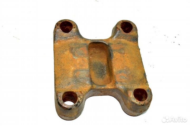 Клиновая проставка под рессору, ведущего моста, ле