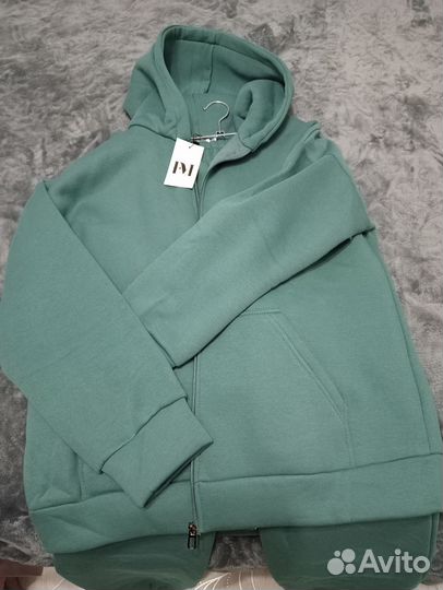 Костюм женский