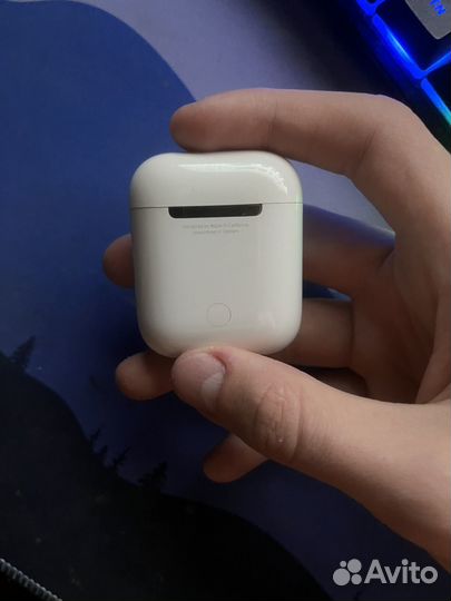 Беспроводные наушники apple airpods