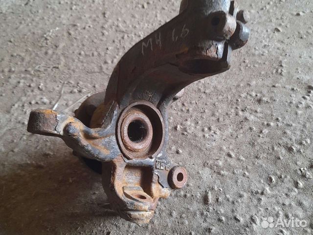 Кулак передний левый Mondeo 4 1.6 МКПП