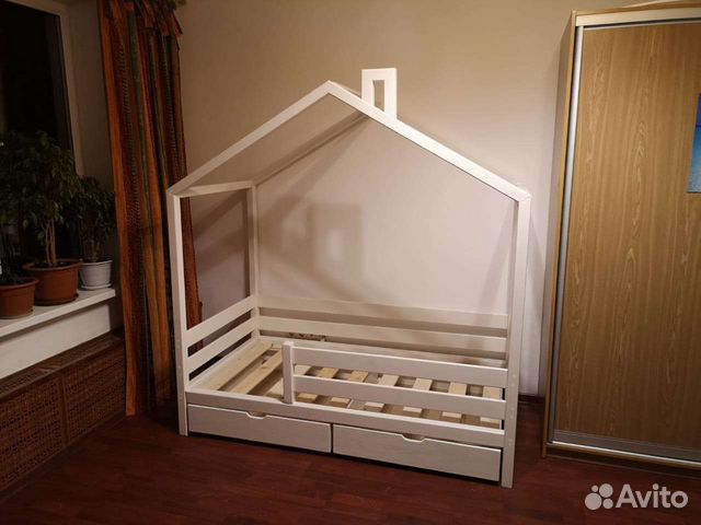 Кроватка-домик