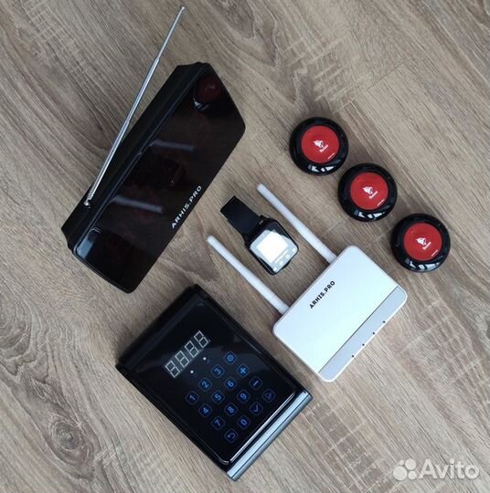 Кнопка вызова персонала, часы, табло, пуль, репите