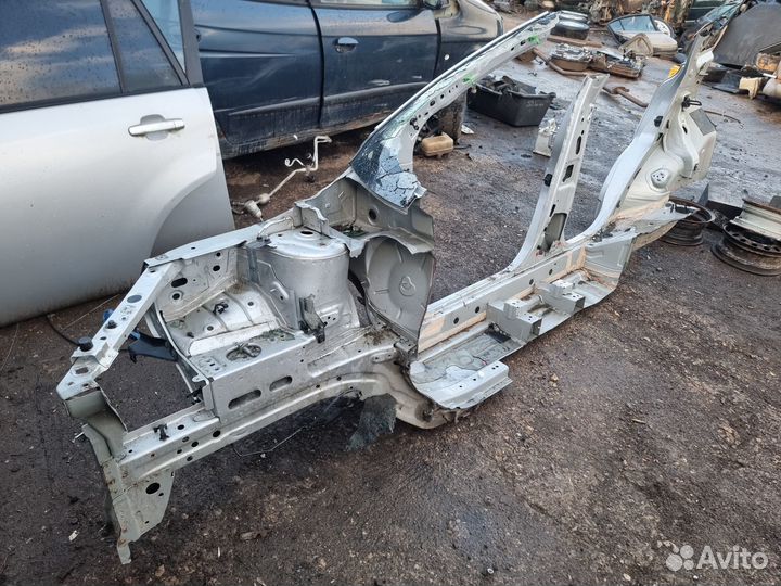 Правая бочина порог со стойками Nissan Qashqai J11