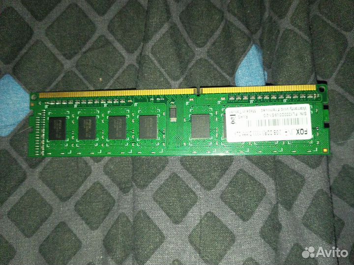 Оперативная память ddr3 2 штуки по 2 гб