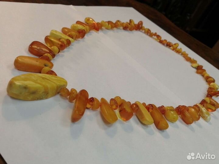 Бусы длинные янтарные 