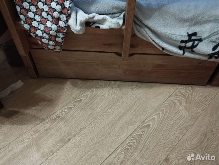 Двухъярусная кровать бу с матрасами