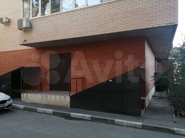 Продается коммерческое помещение 293 м2