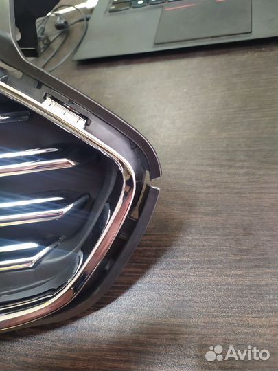 Решетка радиатора Ford Mondeo 5