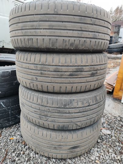 Nokian Tyres Hakka Blue 2 215/60 R16 99V