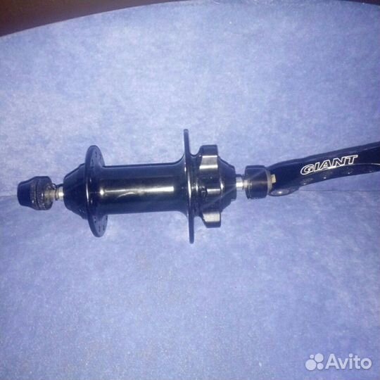 Втулка Giant под 24 спицы на промах новая