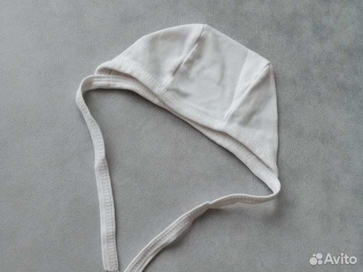 Набор чепчиков