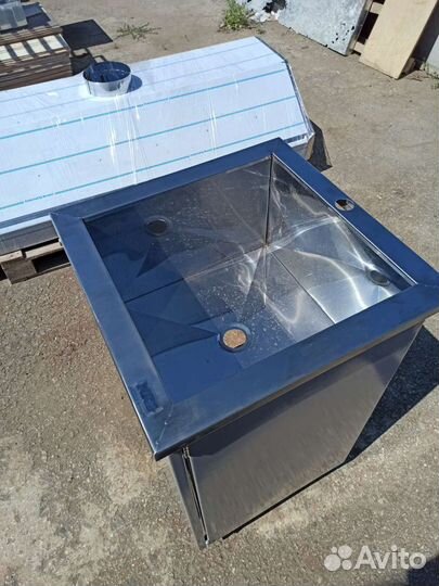Мойка 530х530 закрытая со сплошной полкой