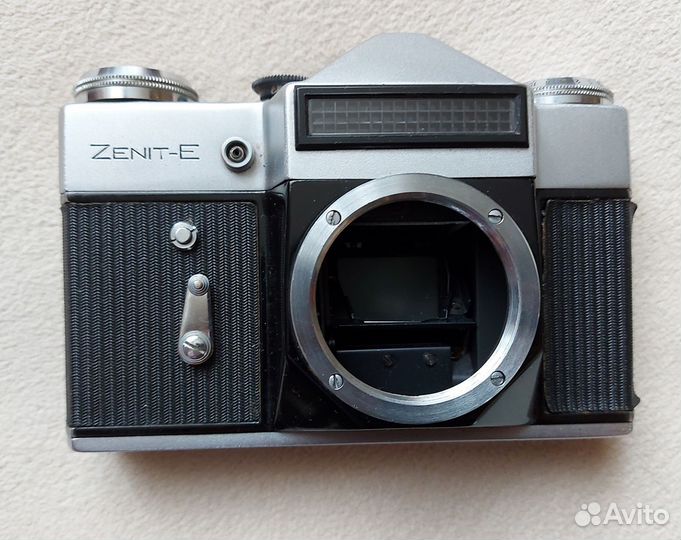 Фотоаппараты и объективы одним лотом, цена за все