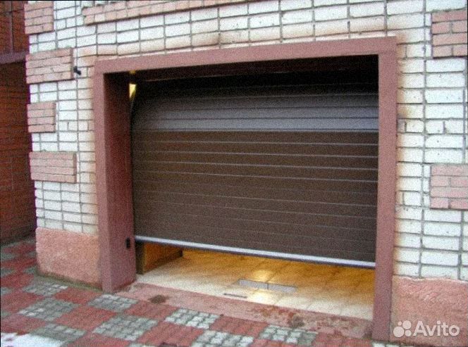 Ворота секционные подъемные