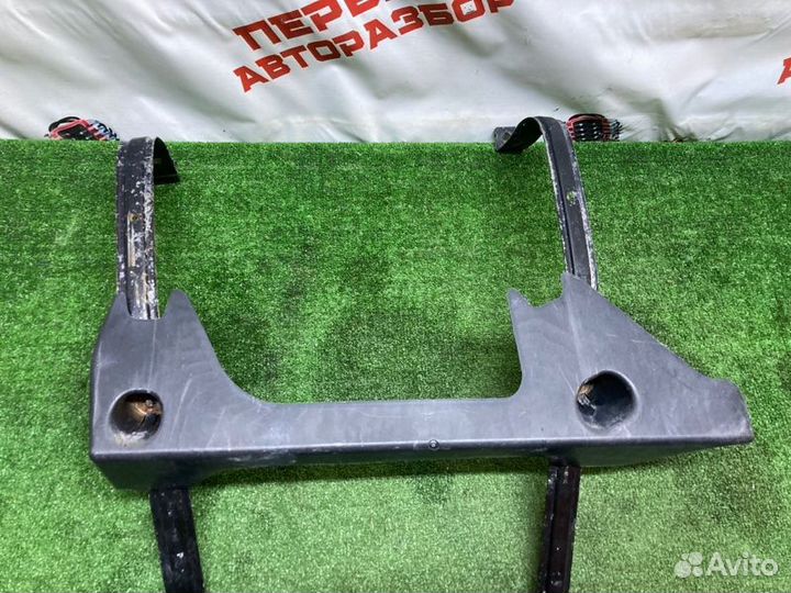 Кронштейн крепления топливного бака Skoda Rapid