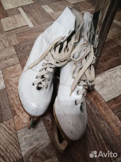Коньки фигурные 36 размер