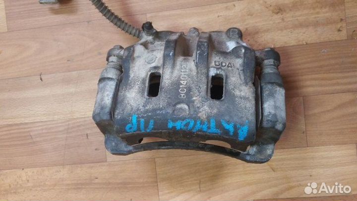 Суппорт тормозной передний правый Ssangyong Actyon