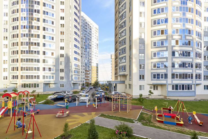 2-к. квартира, 52 м², 3/18 эт.