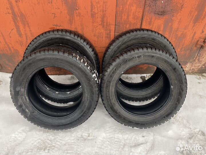 Nokian Tyres Hakkapeliitta 5 215/60 R16 99T